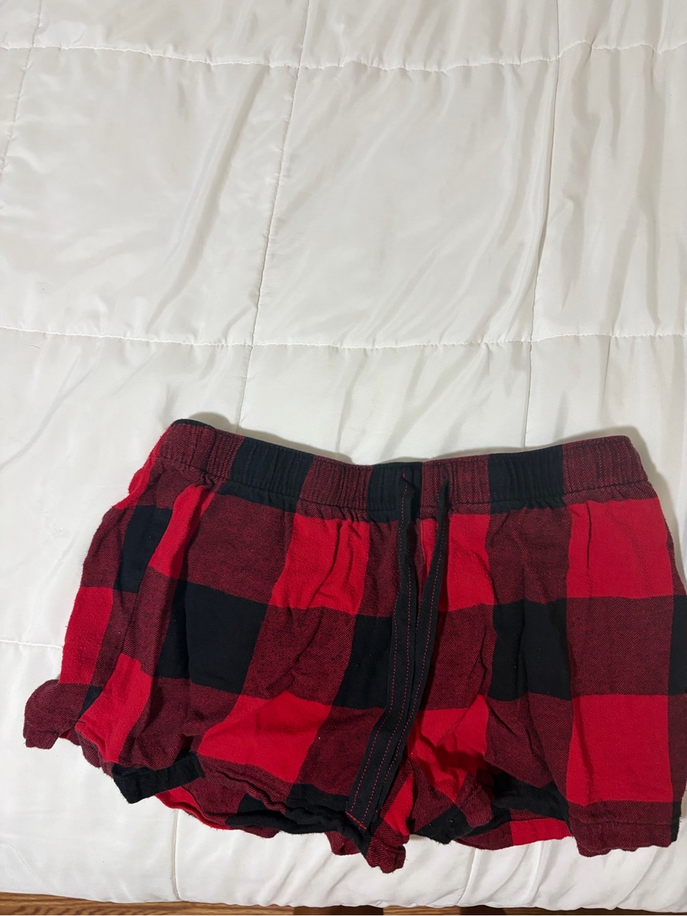 Old Navy Red and Black Plaid Women's Lounge Shorts